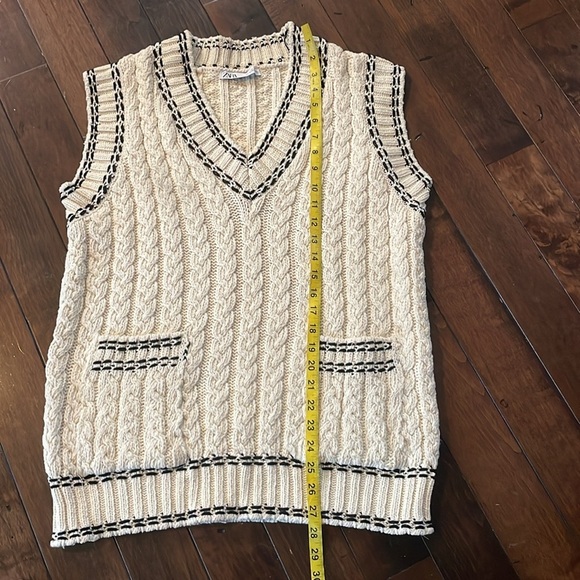 Zara cable knit sweater vest Cream Black whip stitch details V-neck Women’s S - Picture 5 of 10